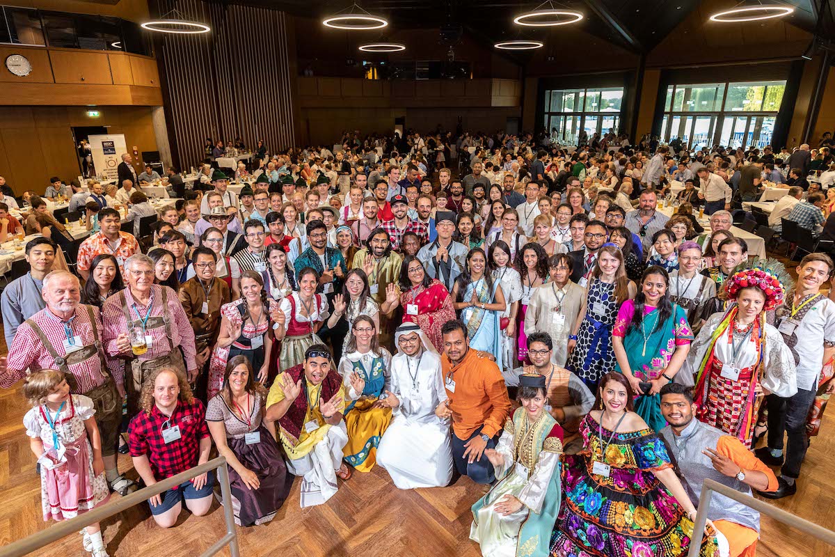 Meeting Nobel laureates 