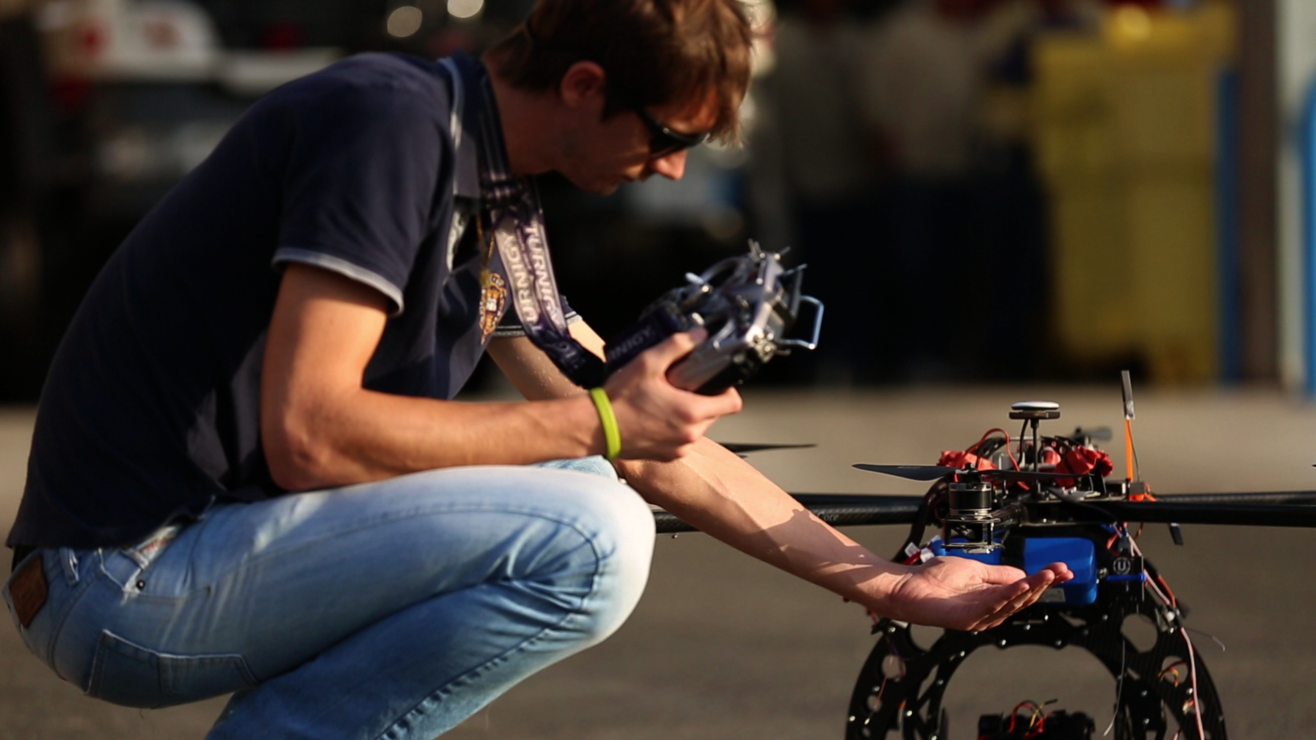 Scanning the horizon with FalconViz