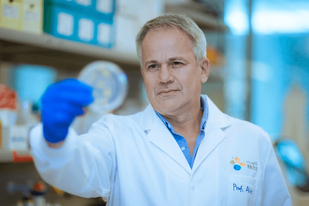KAUST is an amazing place to work, and it always supports my research — sometimes even my ‘crazy, in a good way’ ideas,” Rosado said.